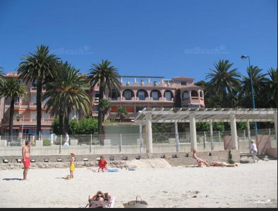 L Annexe 50M De La Plage Bandol Exterior photo